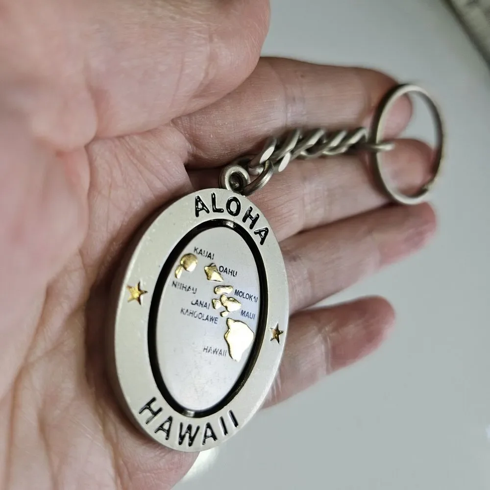 Aloha Hawaii Silver Gold Tone Spinner Souvenir Keychain Key Ring Map of Islands